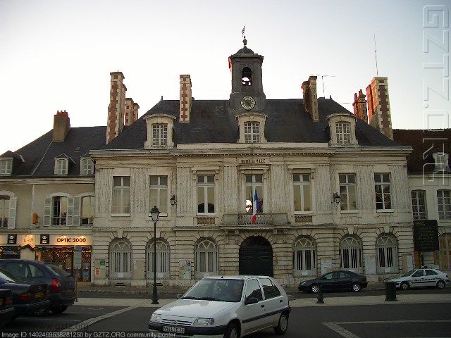 附件：chateaudun市政厅.jpg