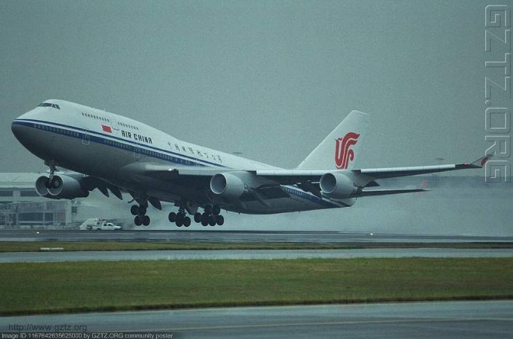 附件：中国国际航空B747-400.jpg