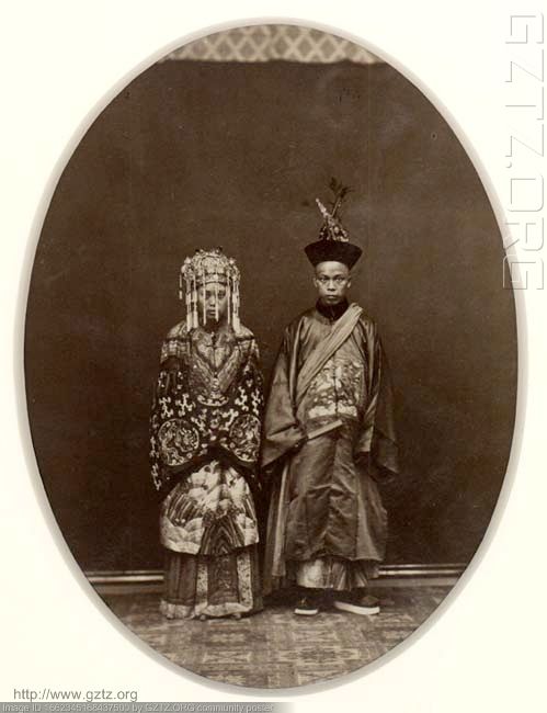 附件：1870年代，上海的新婚夫妇。.jpg
